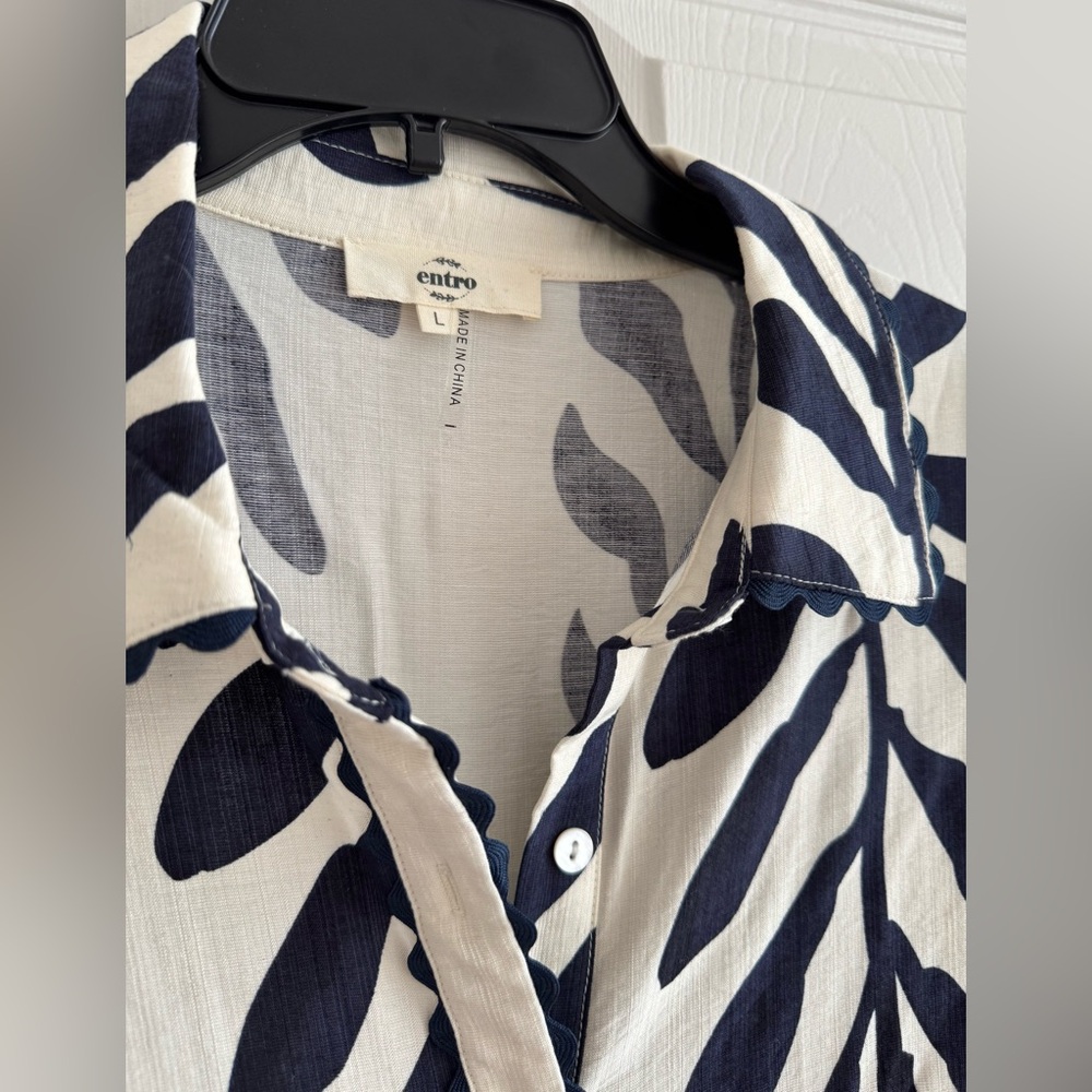 Entro Navy Leaf Print Midi Dress - Picture 4 of 8